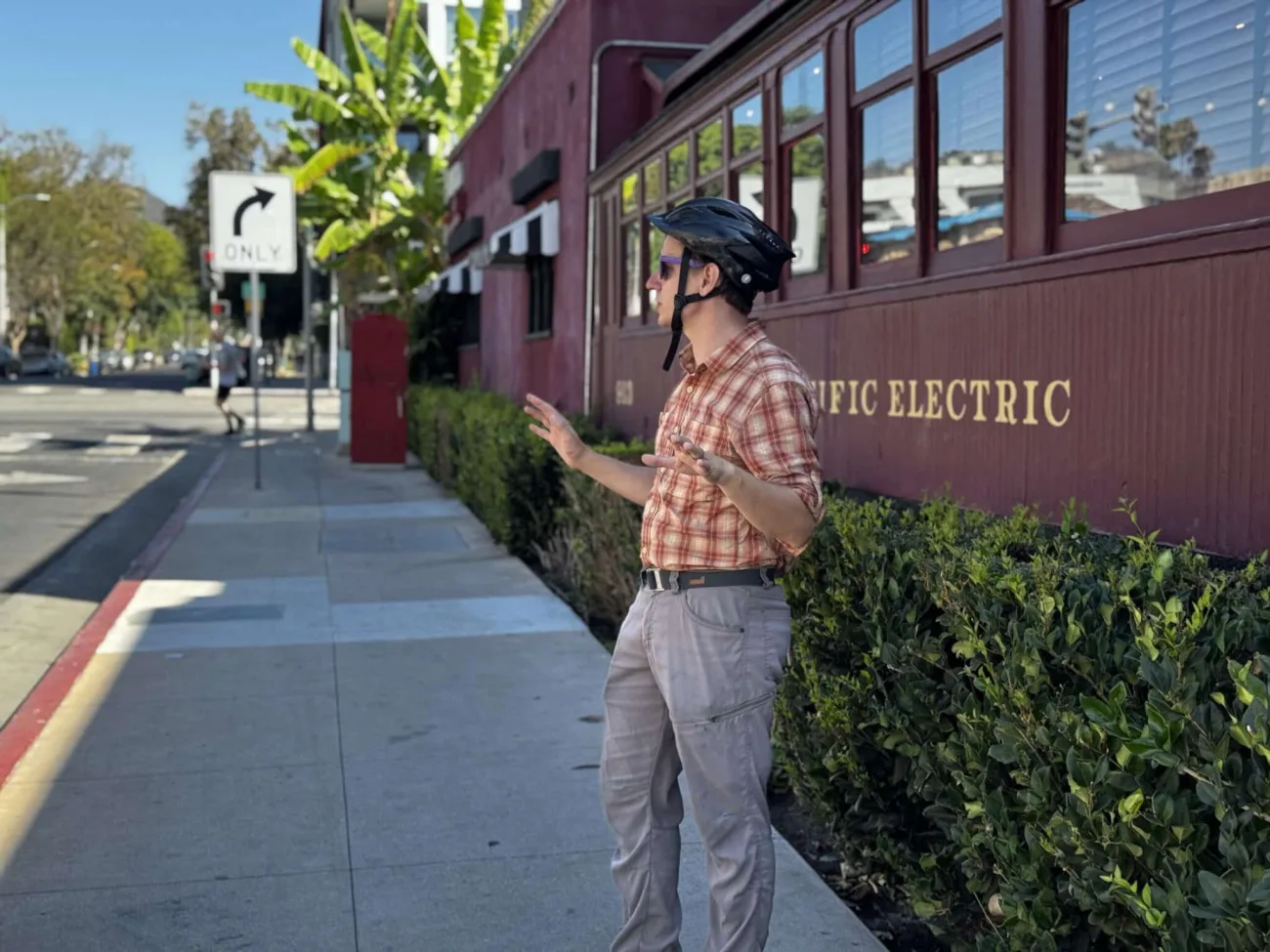 Hollywood Sign Tour in Los Angeles - Bikes and Hikes LA