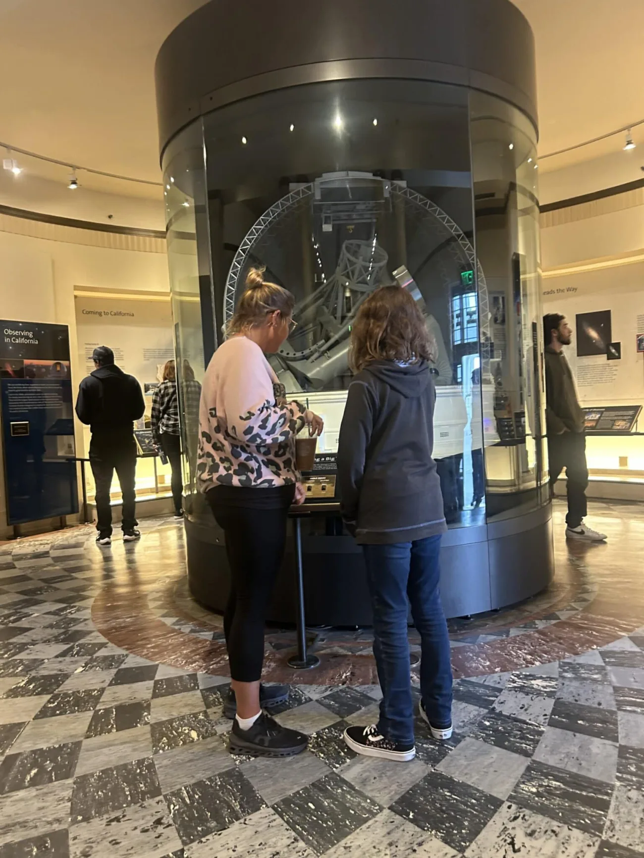 Griffith Observatory in Los Angeles - Bikes and Hikes LA