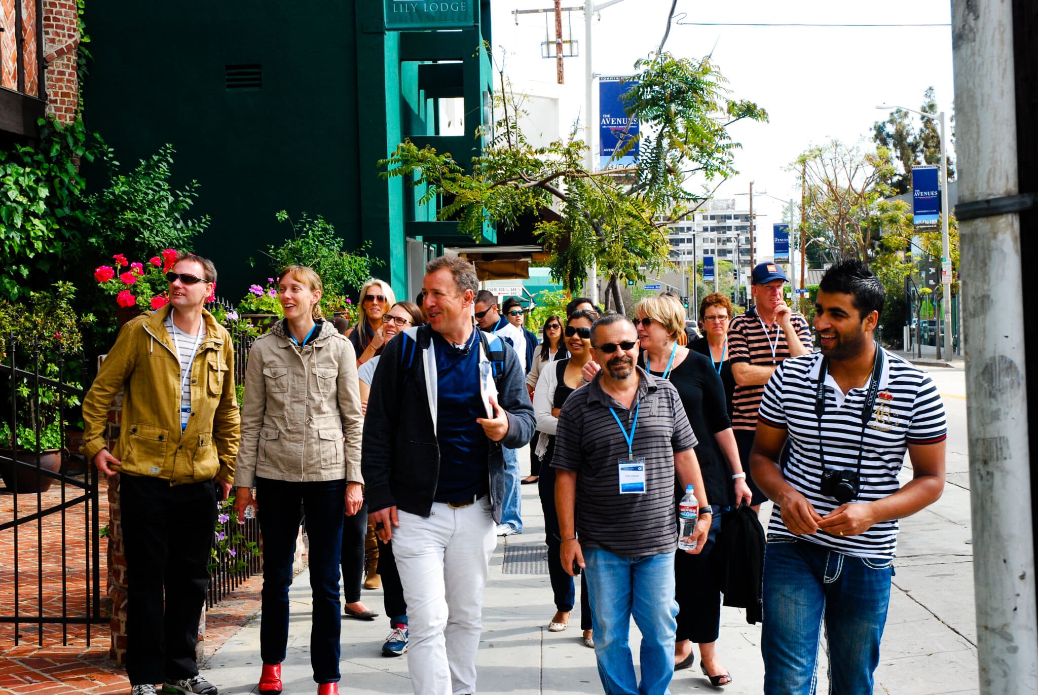 Guests on the beverly Hills walking tour