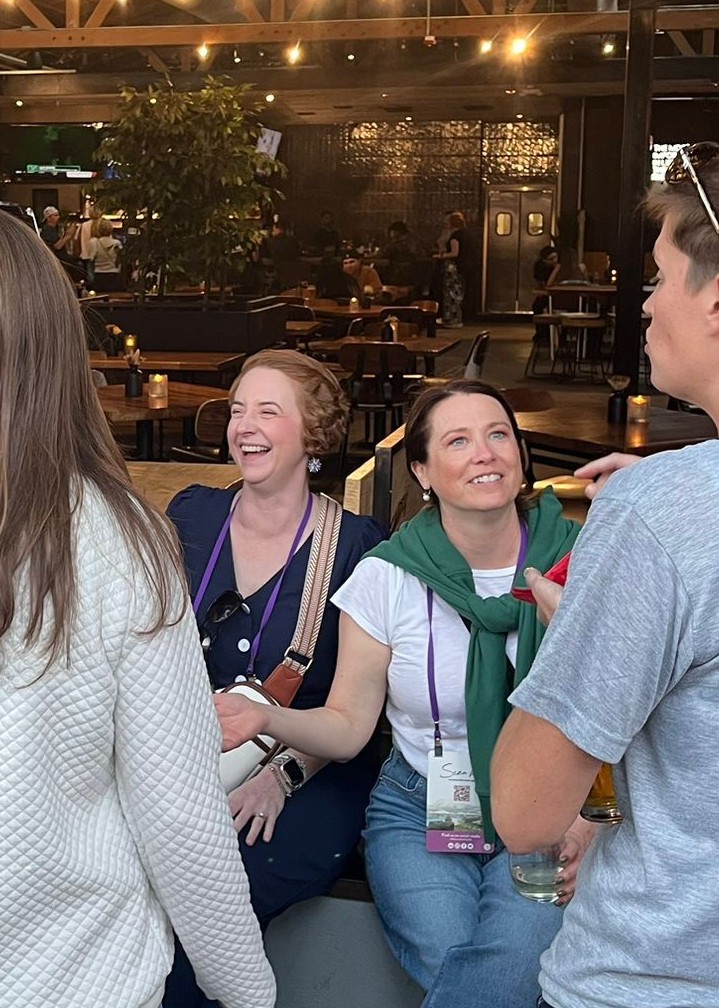 Guests talking and laughing on the Pasadena Walking Tour