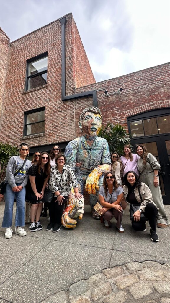 Guests posing on the Pasadena Walking Tour