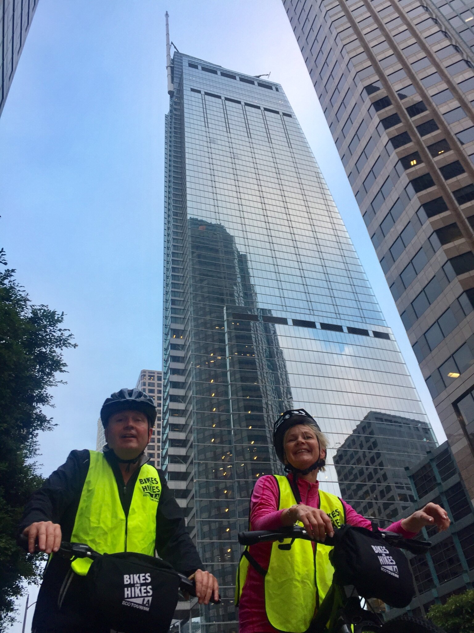 Guests on the DTLA Bike Tour