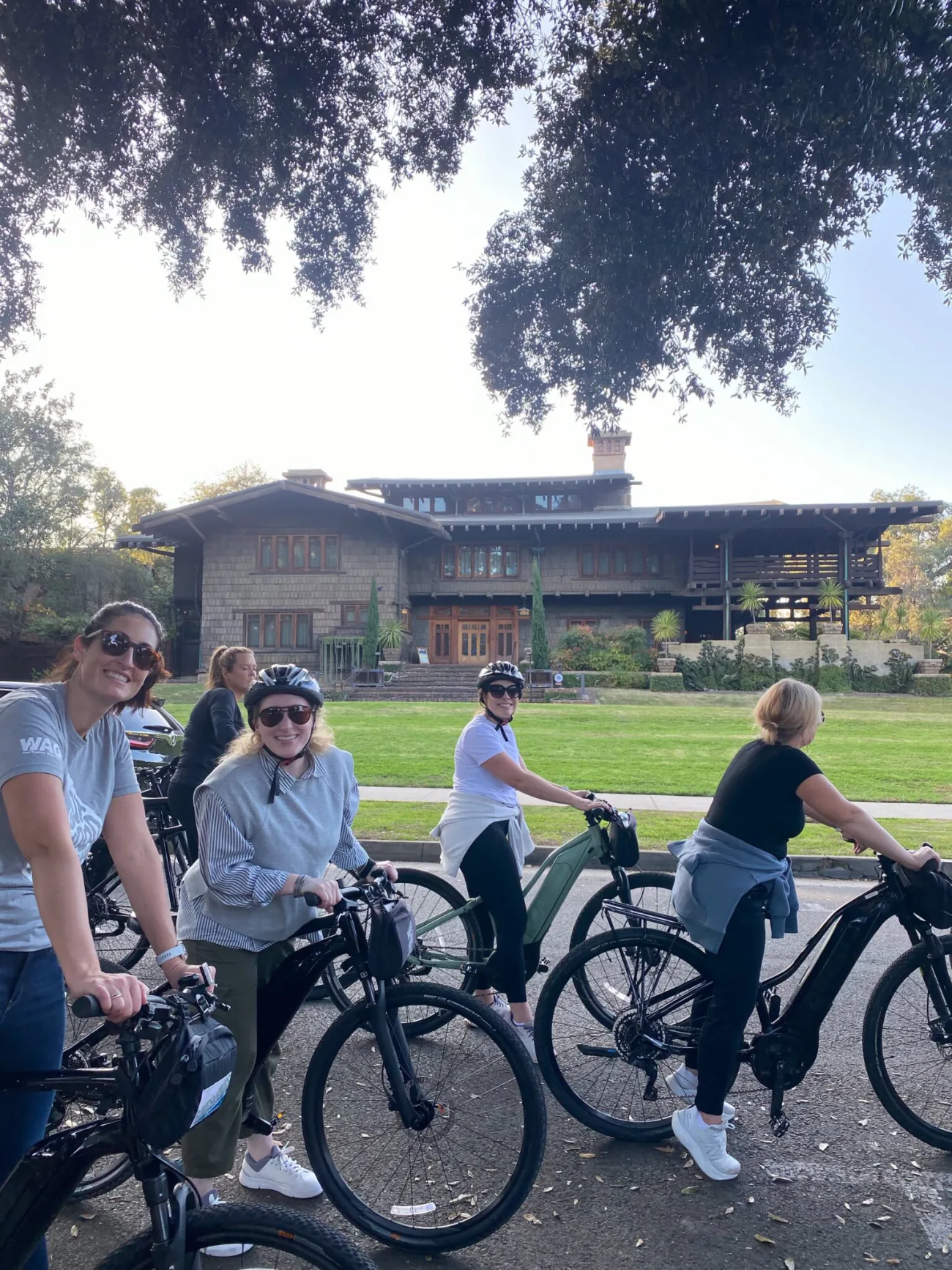 Pasadena Tour in Los Angeles - Bikes and Hikes LA