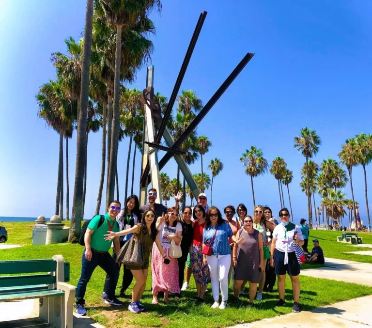Guests posing with Artwork in Venice Beach