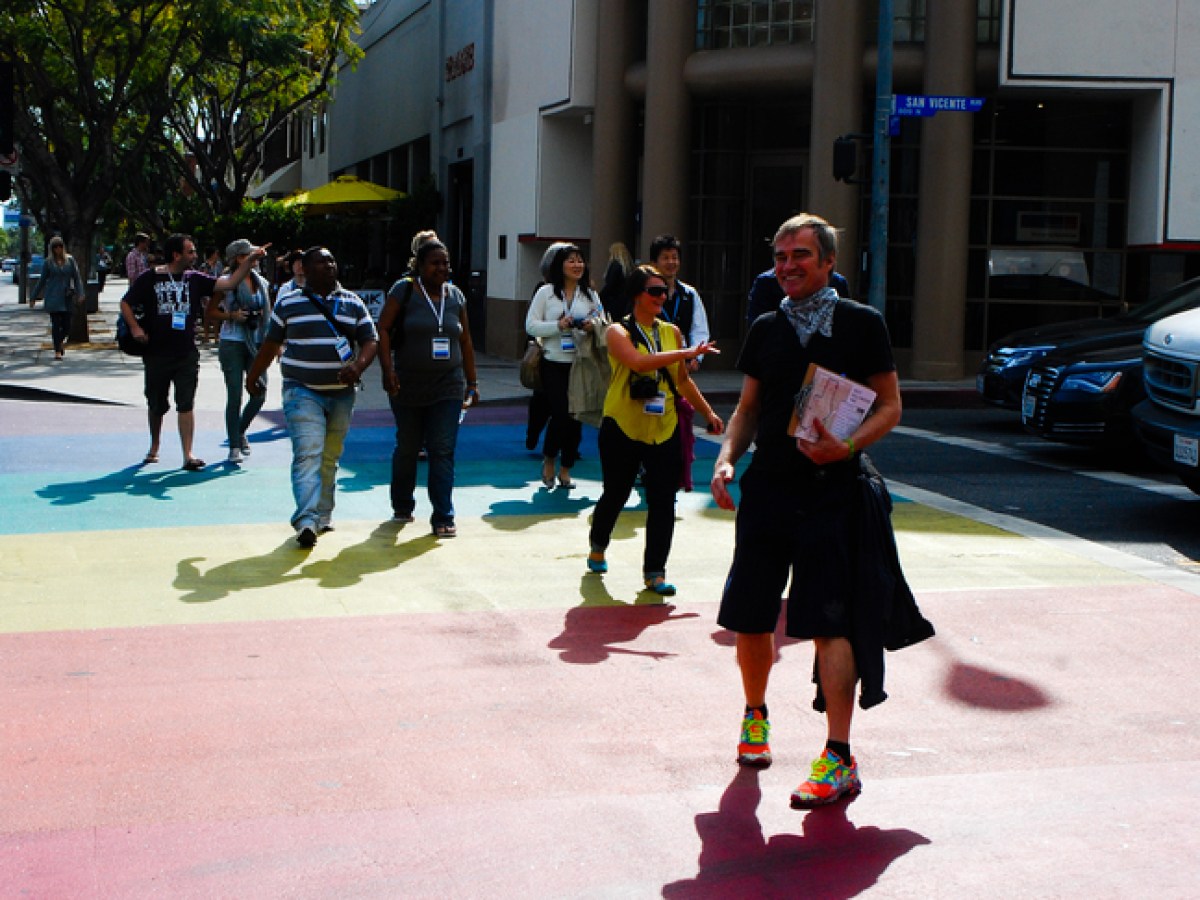 beverly hills walking tour