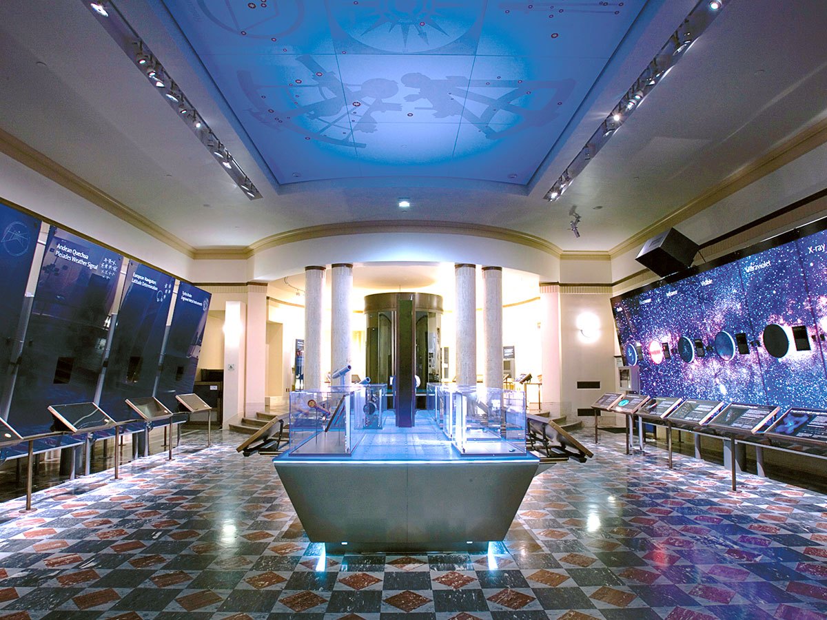 the griffith observatory and museum inside