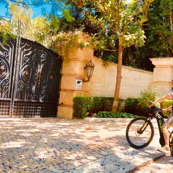 michael jackson's home during a day in LA
