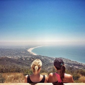 friends on hike in LA