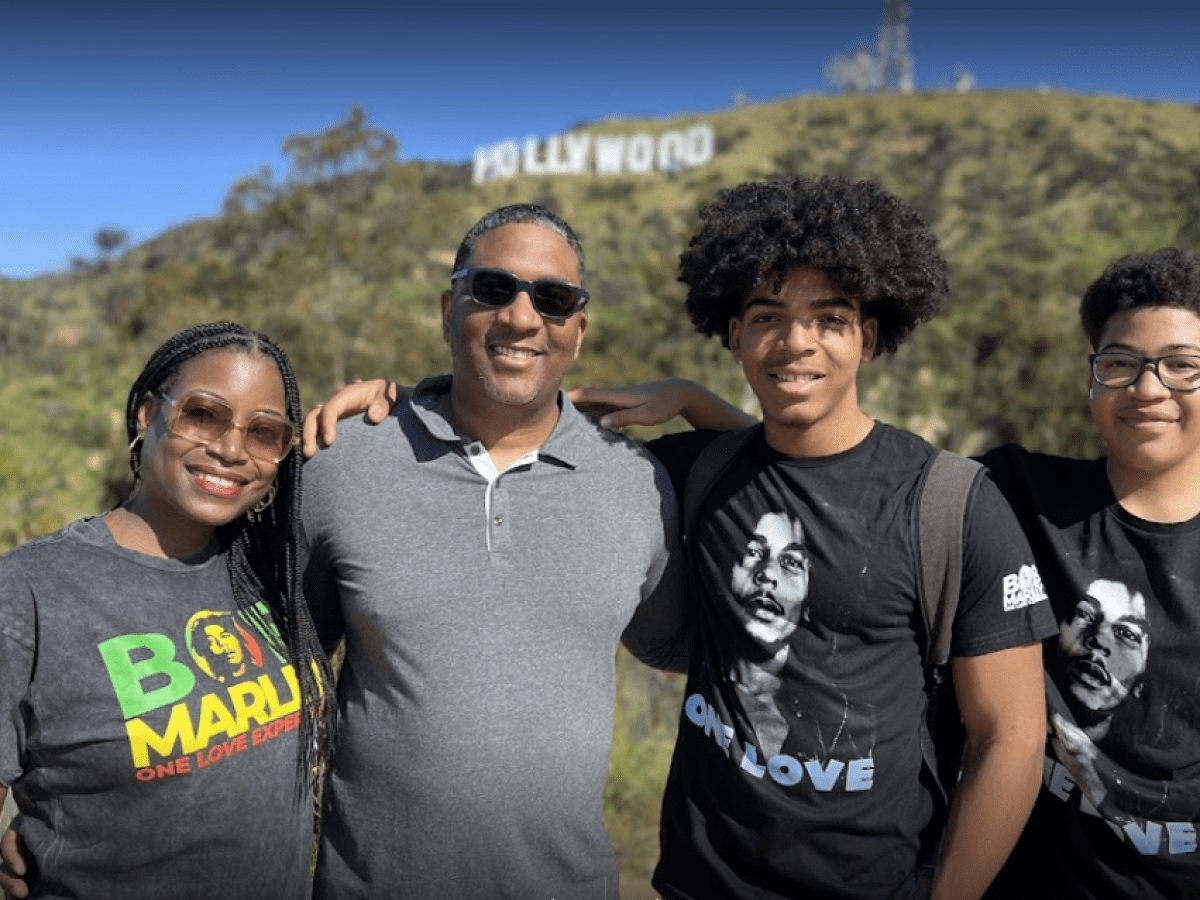 Bob Marley, Bob Marley posing for the camera