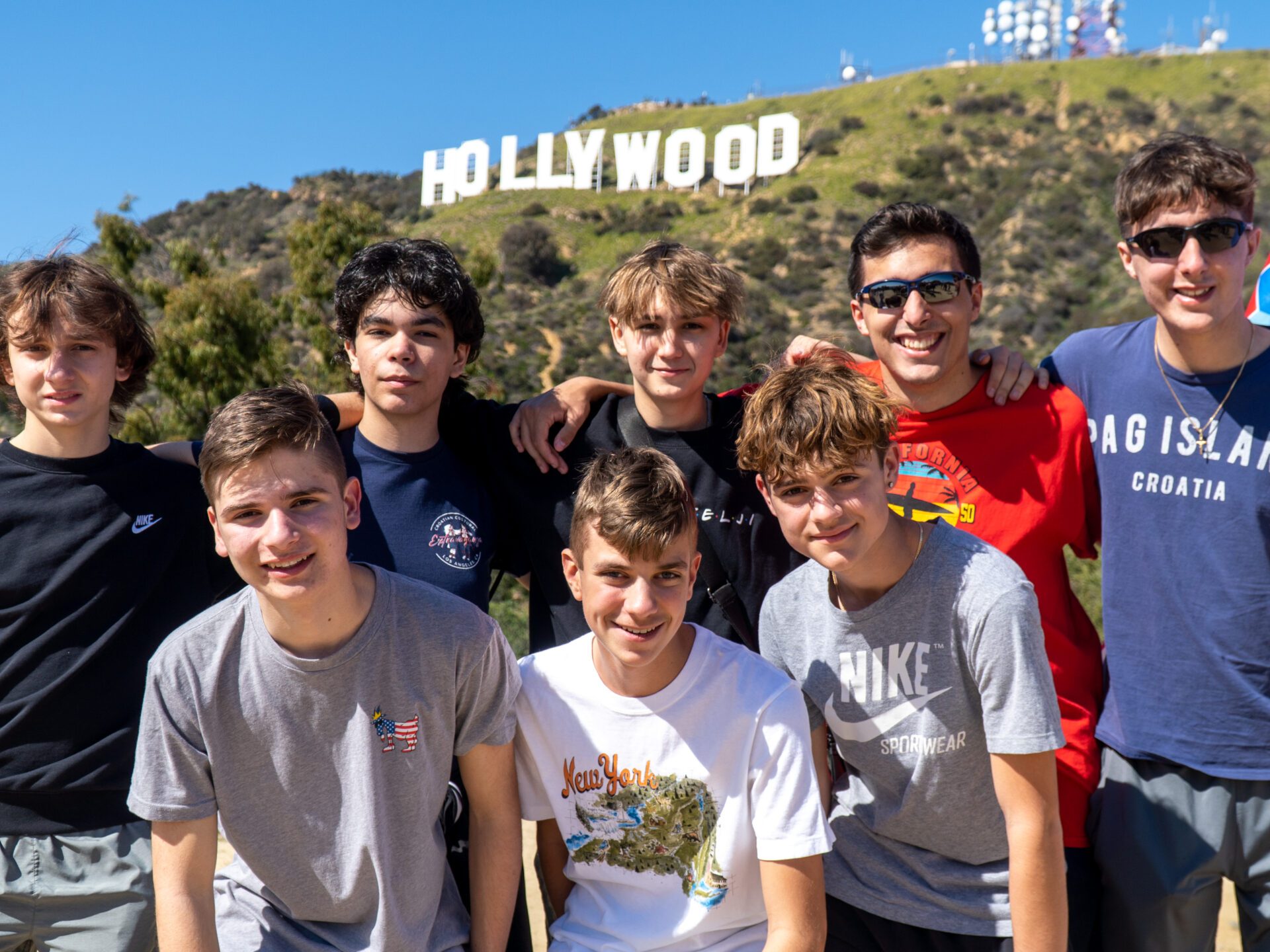 family of boys enjoying the hollywood sign hike