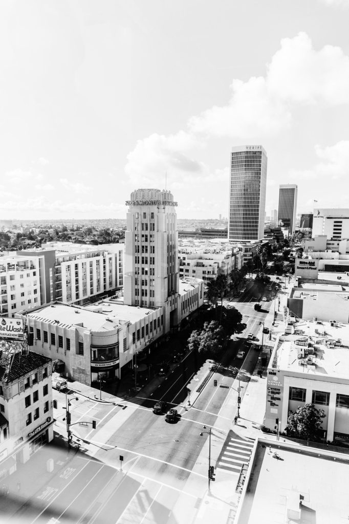 Wilshire Blvd