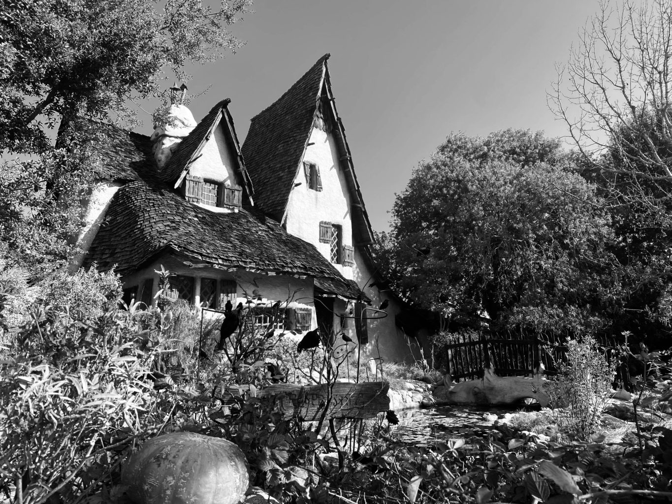The Beverly Hills Witch's House - Spadena House